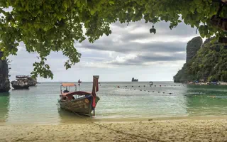 Hong Islands: Longtail vs Speedboat