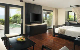 Private Pool Villa vs Beachfront Room
