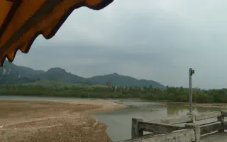 Railay East vs West
