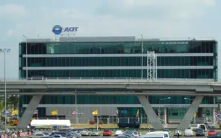 Krung Thep Aphiwat: MRT or Grab?