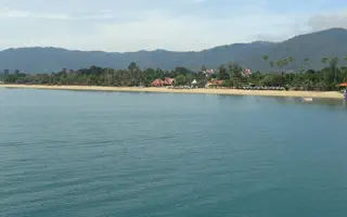 Nathon or Lipa Noi Ferry Pier?