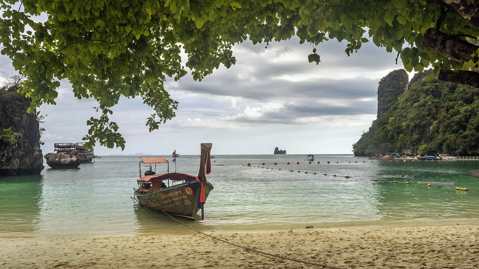 Hong Islands Longtail vs Speedboat: Which Krabi Boat Fits?