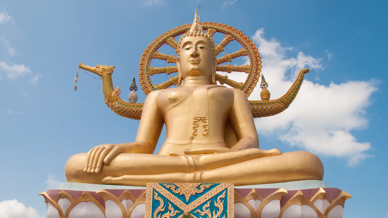 Big Buddha & Wat Plai Laem: Independent or Tour?