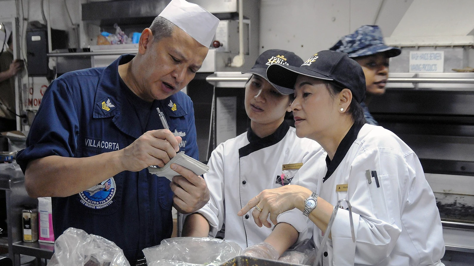 Koh Samui Cooking Class: Market Tour or Sea-View Masterclass?