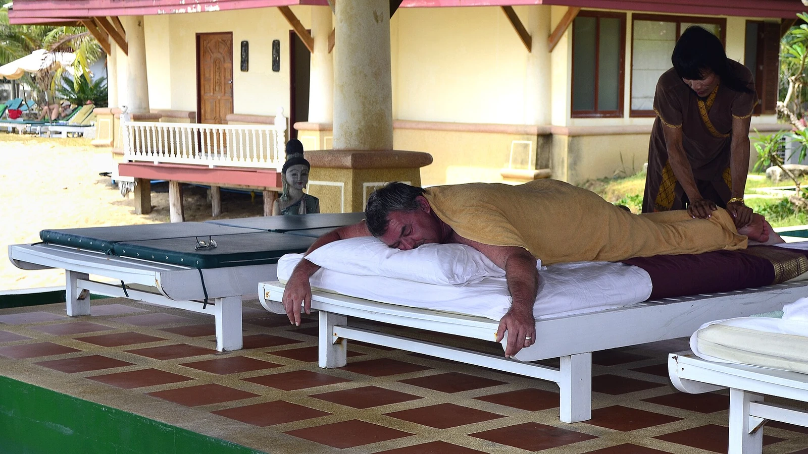 Koh Samui Rainy Day: Cooking Class or Spa Session?