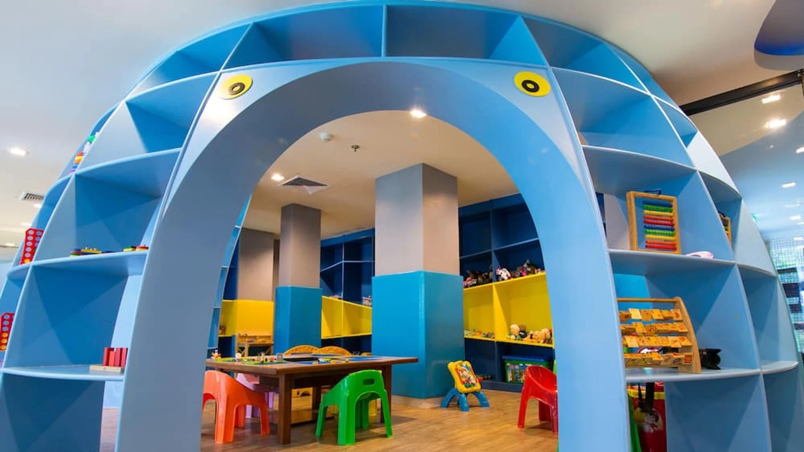 Holiday Ao Nang Beach Resort Krabi hotel photo 1 — Ao Nang Pool Access Room vs Private Pool Villa: Which Upgrade Is Worth It?