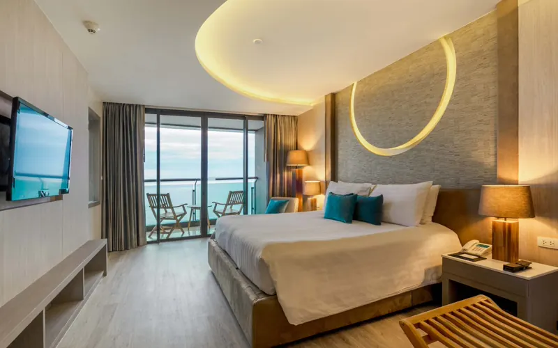Dara Deluxe guest room at Cape Dara Resort Pattaya