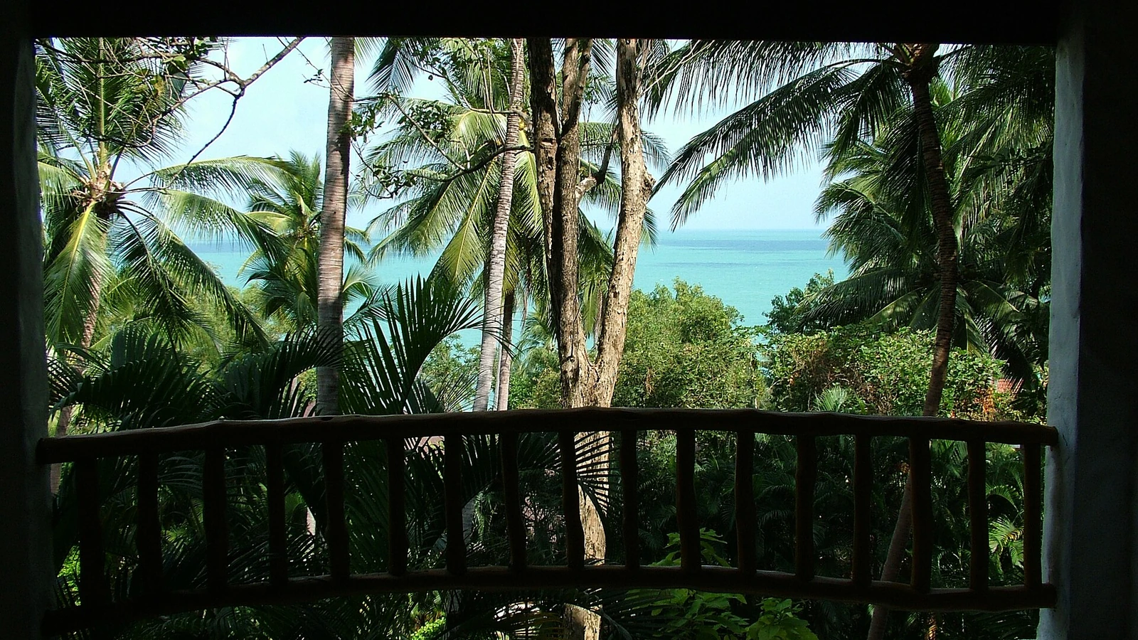 Chaweng Noi vs Chaweng: Is the Quieter Resort Edge Worth the Ride?
