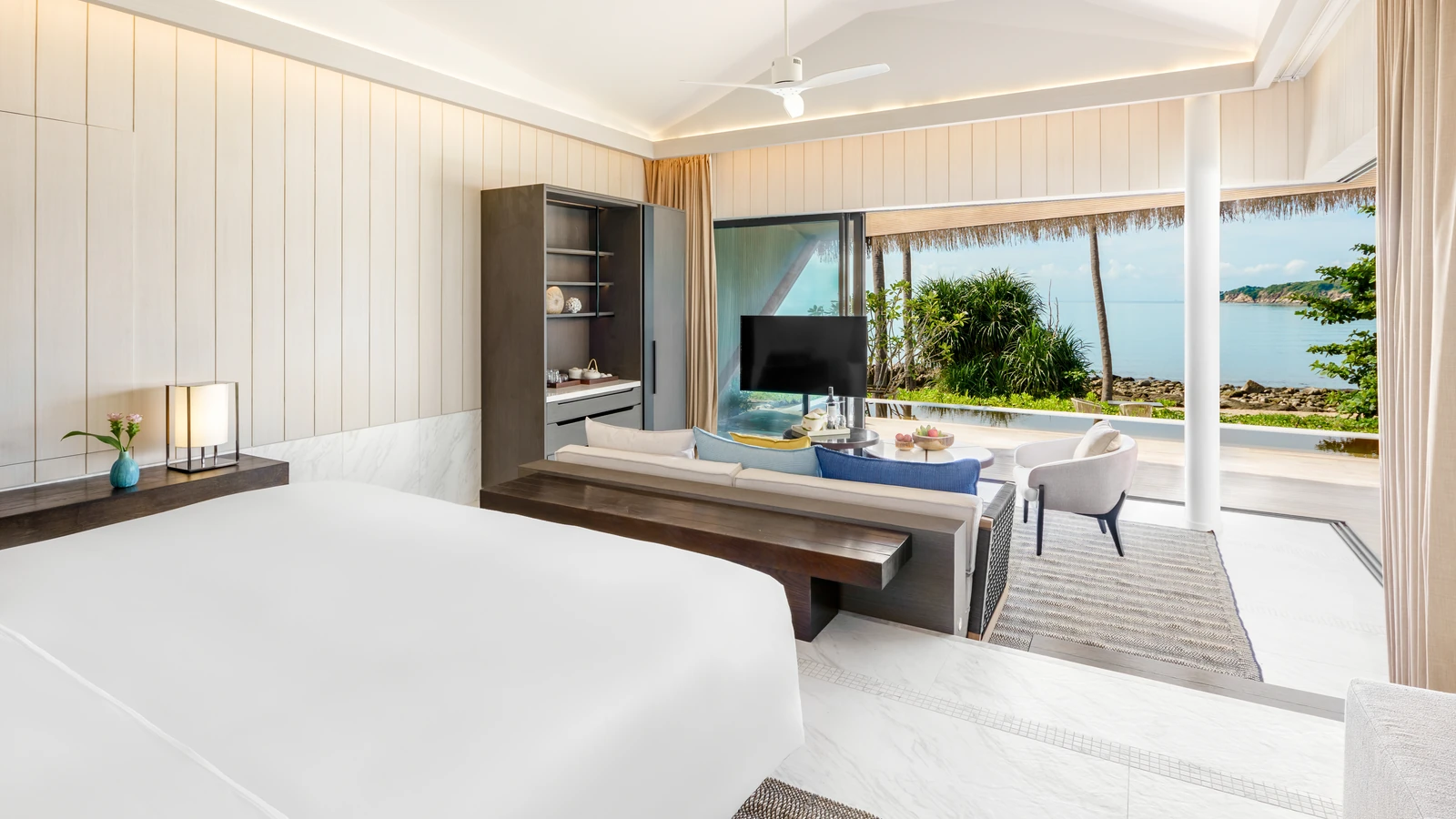 Hyatt Regency Koh Samui hotel photo 1 — Koh Samui Last Night: Move Near the Airport or Keep Your Beach Hotel?
