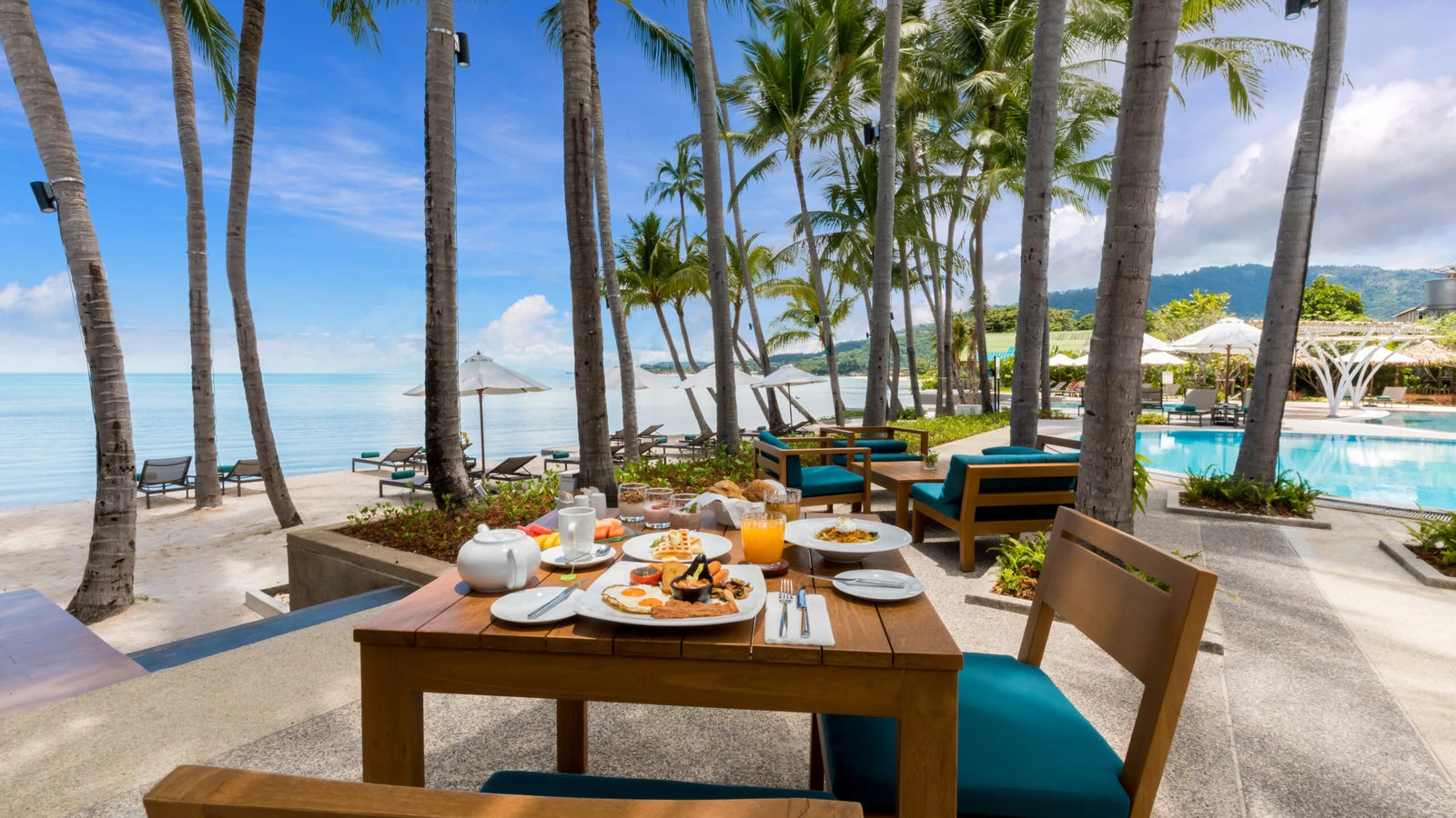 OUTRIGGER Koh Samui Beach Resort hotel photo 3 — Lamai Beachfront Hotel vs Hillside Villa: Choose Walkability or Views