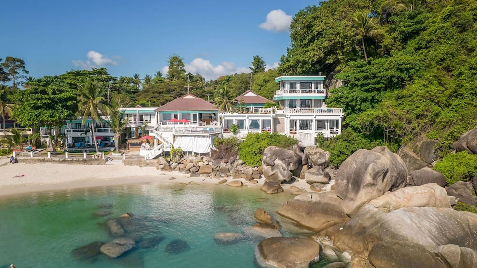 Crystal Bay Beach Resort hotel photo 3 — Silver Beach vs Lamai: Pick the Cove or the Beach Town