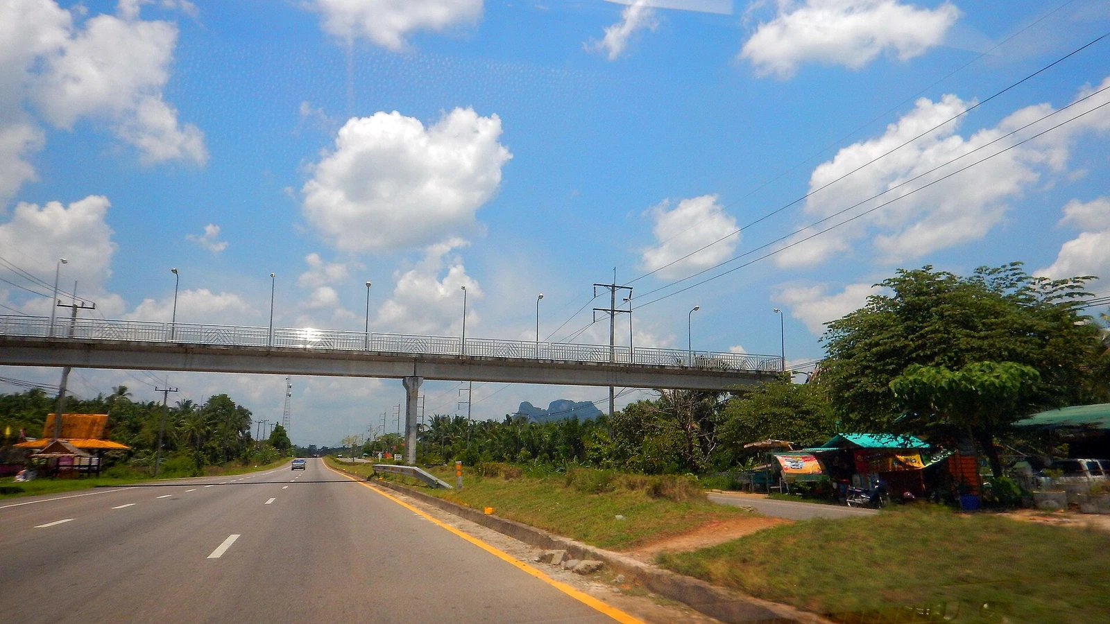Krabi Airport to Ao Nang: Shared Shuttle or Private Transfer?