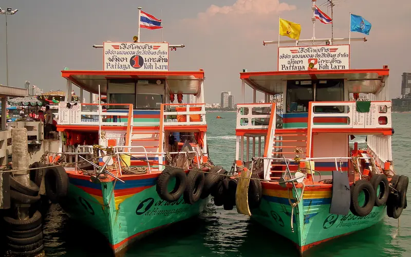 Public ferries for the Pattaya to Koh Larn route at Bali Hai Pier